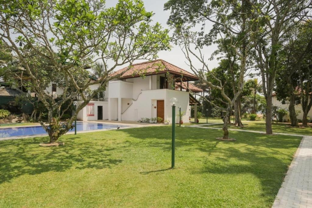 هتل هیبیسکاس بیچ